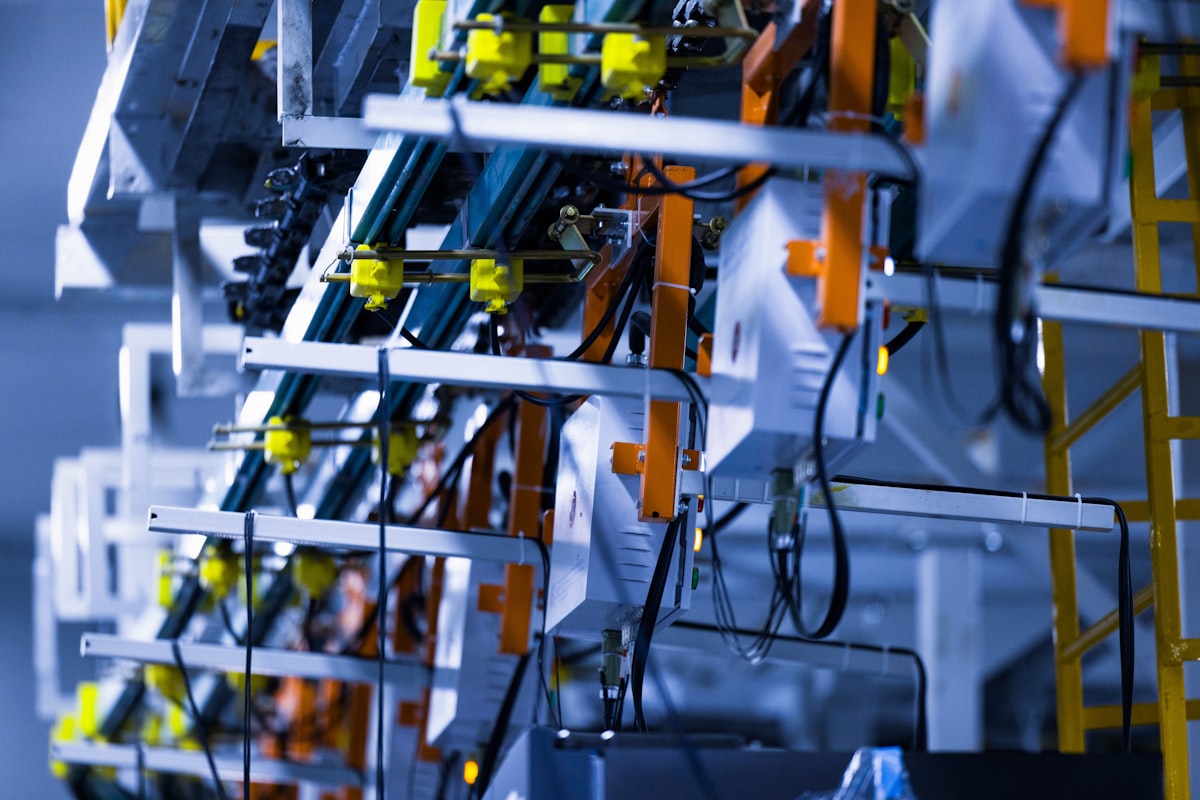 Línea automatizada de producción donde se aplica SMED para reducir cambios de formato